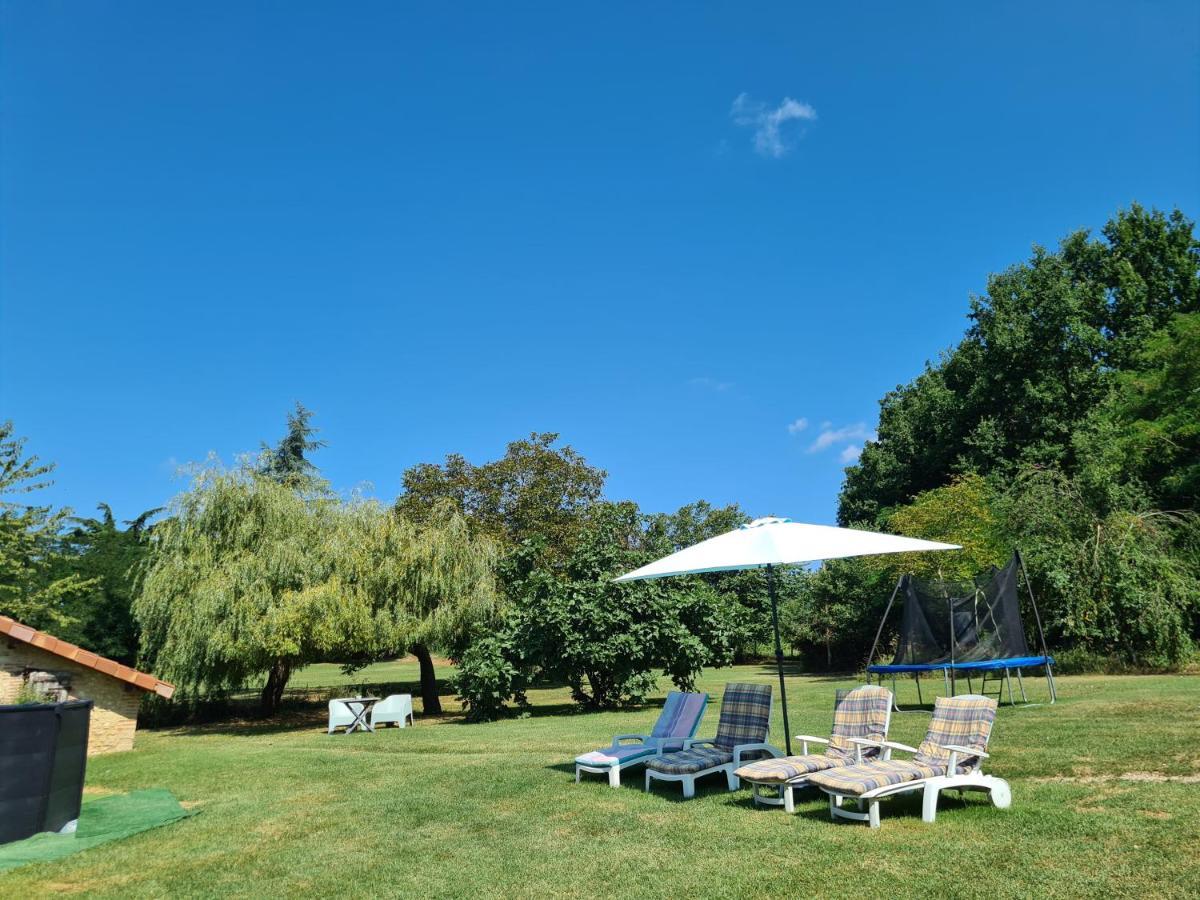 Bed and Breakfast Le Coq en Repos Saint-Sylvestre-sur-Lot Exterior foto